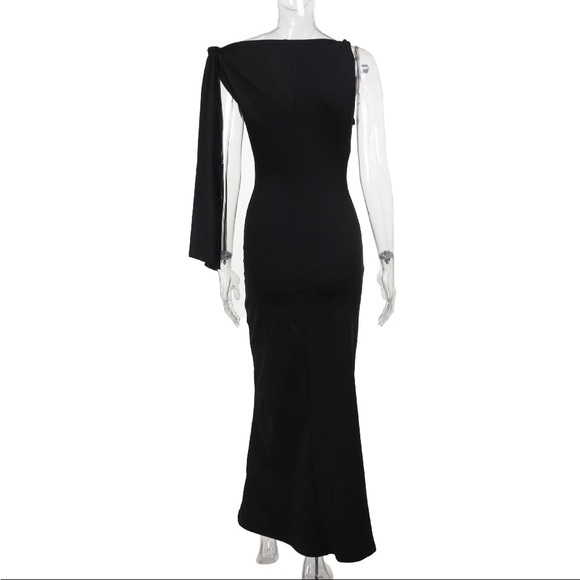 🎉 Tiana Bodycon Maxi Dress - Picture 4 of 16